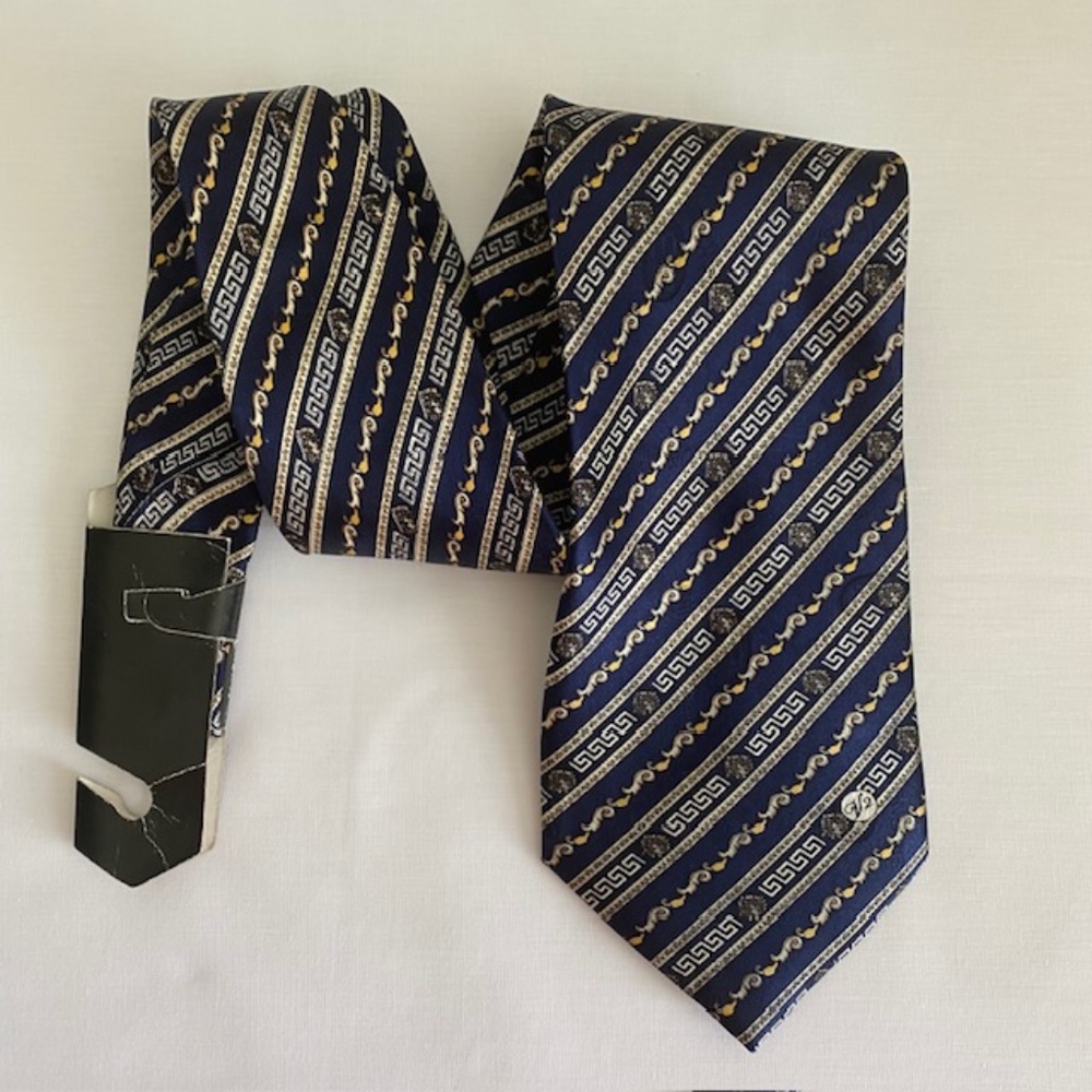 VERSACE Classic V2 Multicolor Print 100% Silk Neck Tie